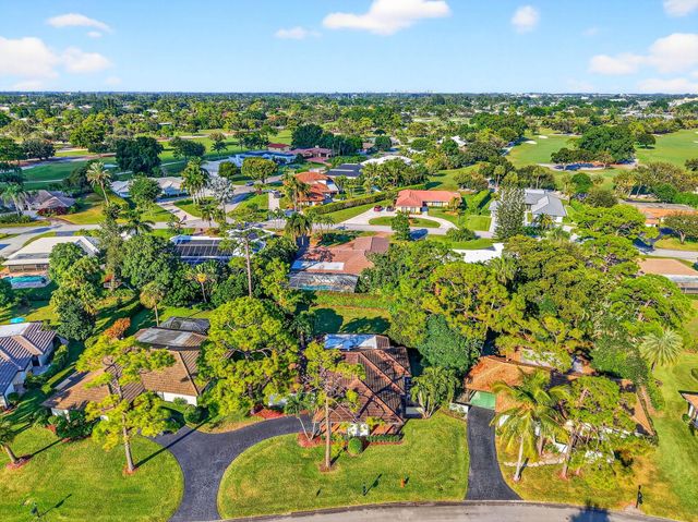 435 Pine Villa Drive, Atlantis, FL 33462