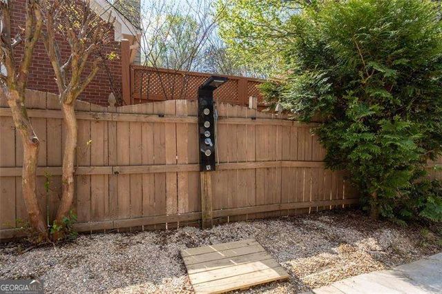 4423 Village Springs Run, Atlanta, GA 30338