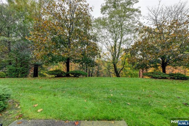 2 Meyer Court 1602, West Orange, NJ 07052