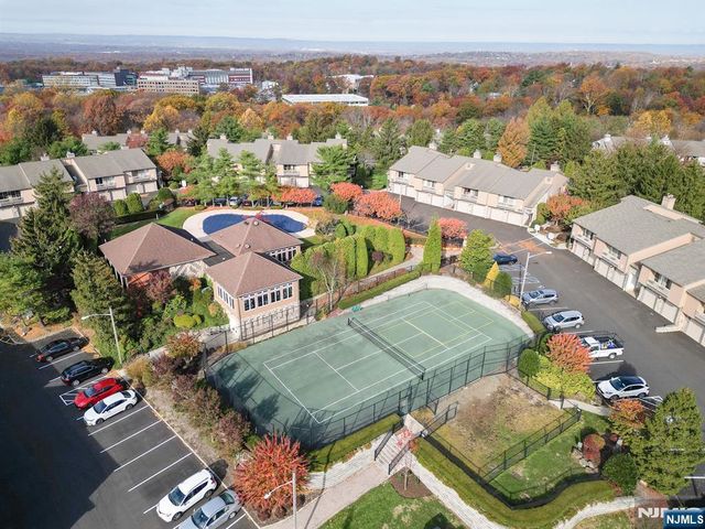 2 Meyer Court 1602, West Orange, NJ 07052