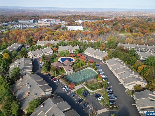 2 Meyer Court 1602, West Orange, NJ 07052