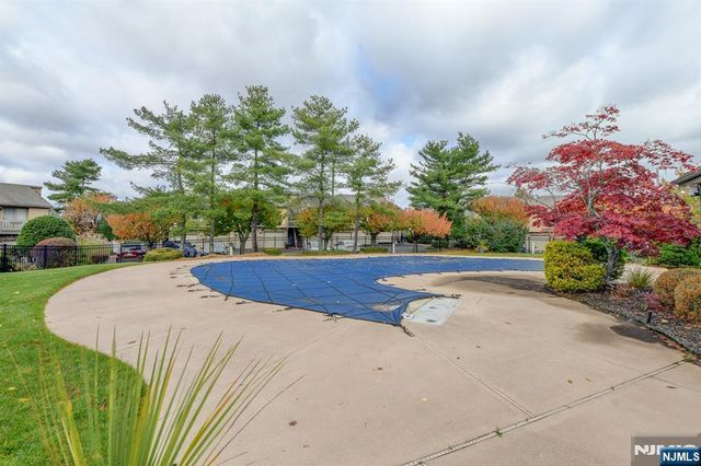 2 Meyer Court 1602, West Orange, NJ 07052