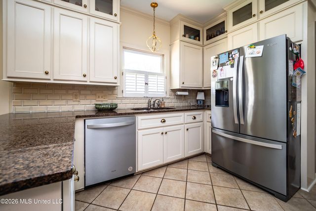 104 Arbor Ridge Road, Ridgeland, MS 39157