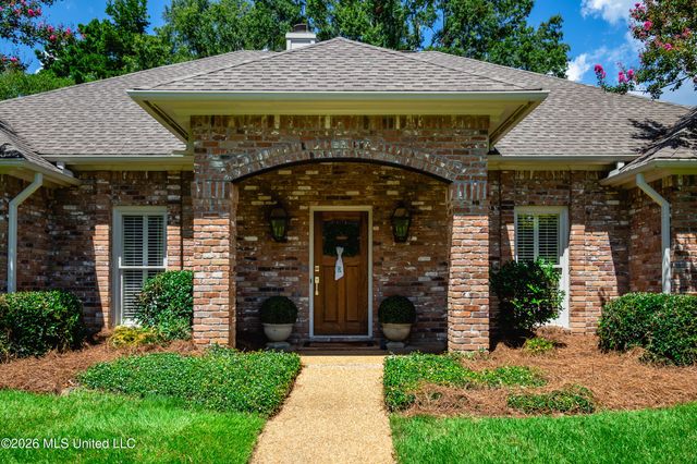 104 Arbor Ridge Road, Ridgeland, MS 39157