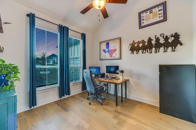 145 DOUBLE EAGLE RANCH DR, Cedar Creek, TX 78612