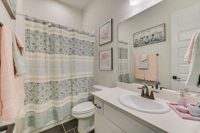 145 DOUBLE EAGLE RANCH DR, Cedar Creek, TX 78612