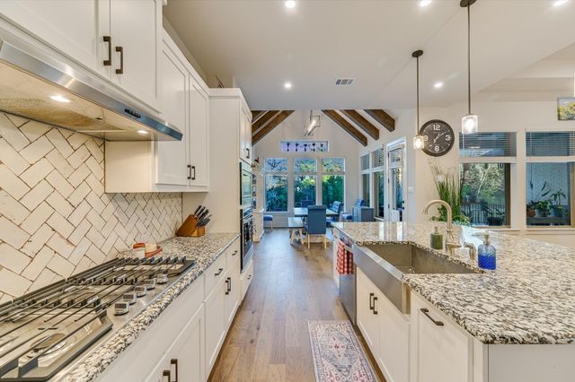 145 DOUBLE EAGLE RANCH DR, Cedar Creek, TX 78612