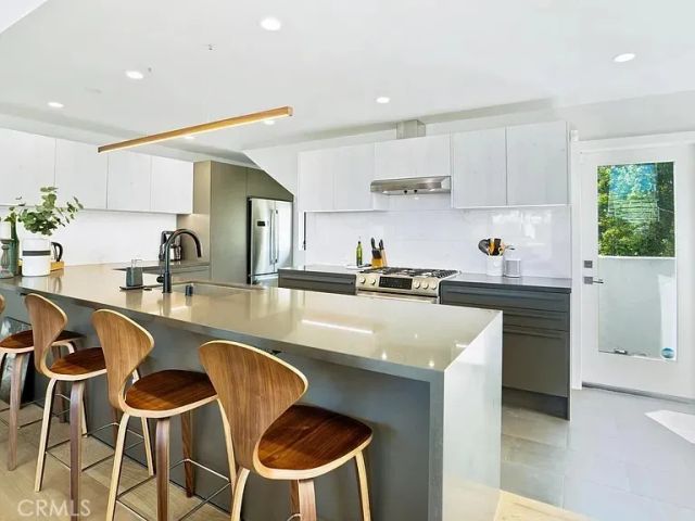 811 N DETROIT ST, Los Angeles, CA 90046