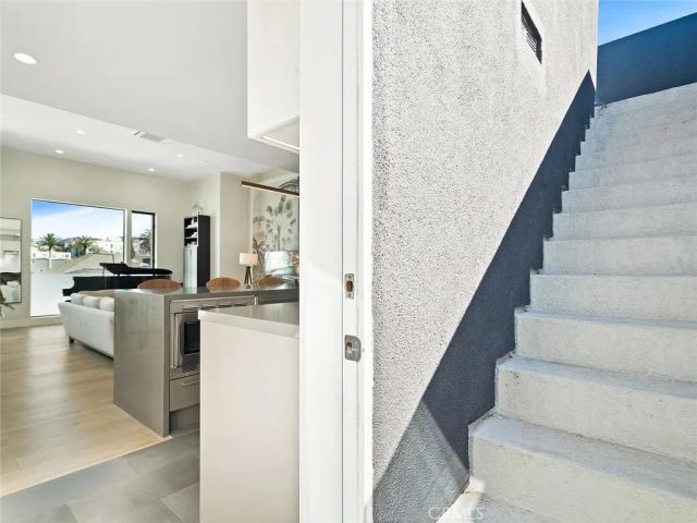 811 N DETROIT ST, Los Angeles, CA 90046