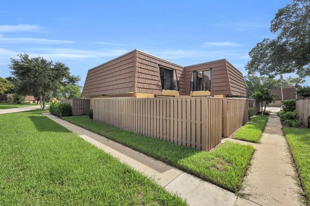 623 6TH Court, Palm Beach Gardens, FL 33410