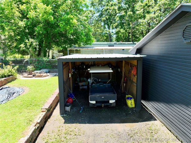 330 Kiamichi, Eufaula, OK 74432