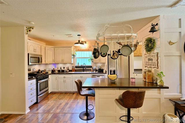 330 Kiamichi, Eufaula, OK 74432