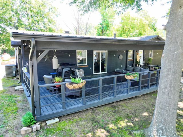 330 Kiamichi, Eufaula, OK 74432