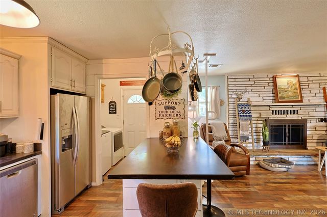 330 Kiamichi, Eufaula, OK 74432