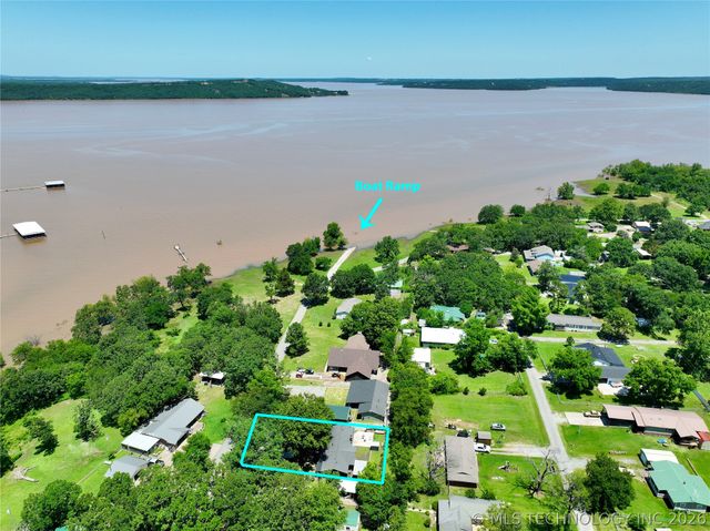 330 Kiamichi, Eufaula, OK 74432