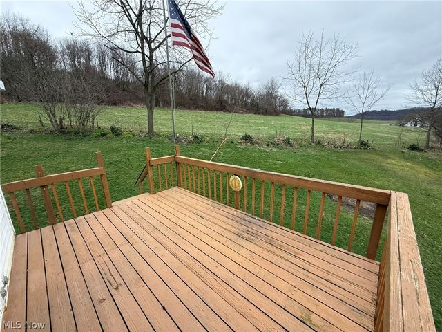 2286 Stonecreek Road SW, New Philadelphia, OH 44663