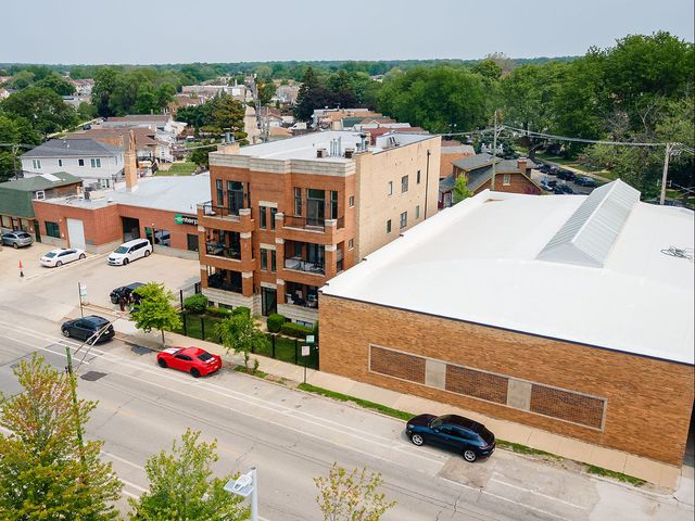5445 N NORTHWEST Highway 3S, Chicago, IL 60630