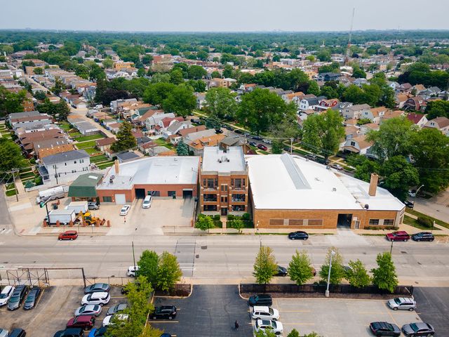 5445 N NORTHWEST Highway 3S, Chicago, IL 60630
