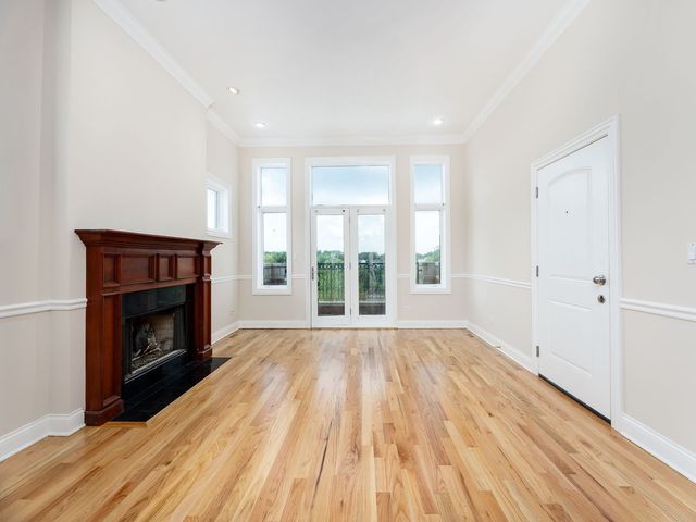 5445 N NORTHWEST Highway 3S, Chicago, IL 60630