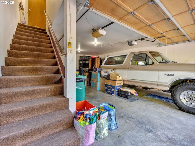 24046 Ne TREEHILL Dr, Wood Village, OR 97060