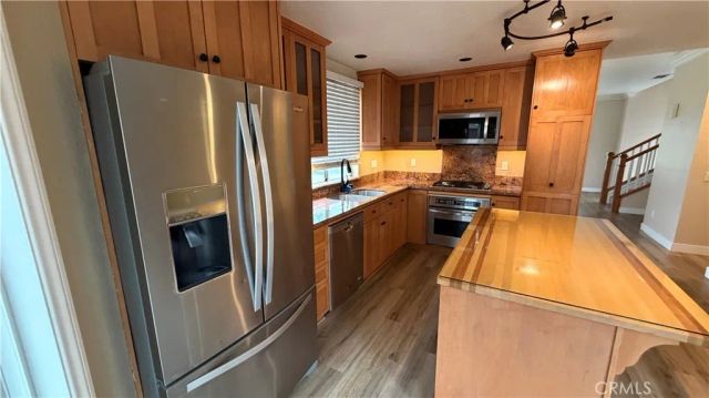 254 Monroe, Irvine, CA 92620
