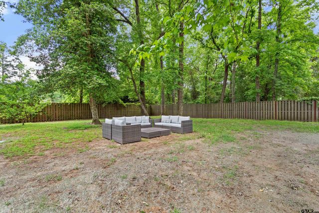 3807 Woods Blvd, Tyler, TX 75707