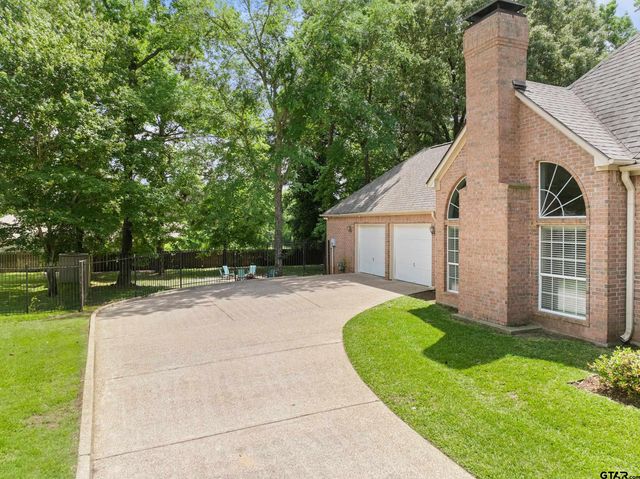 3807 Woods Blvd, Tyler, TX 75707