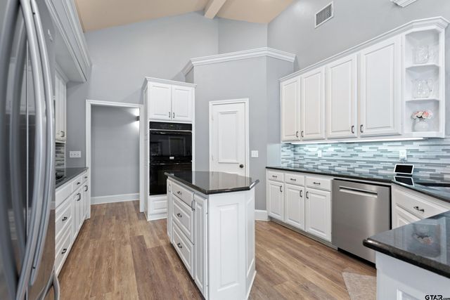 3807 Woods Blvd, Tyler, TX 75707