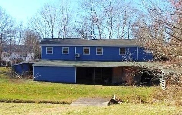 9 Riddle Road, Swannanoa, NC 28778