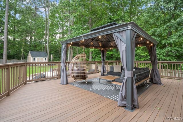 3190 Magnolia Woods Ter, New Kent, VA 23141
