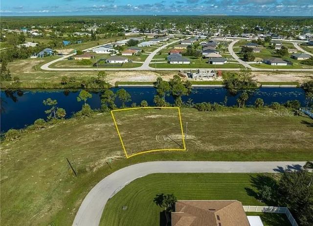 2117 NE 43RD LANE, Cape Coral, FL 33909