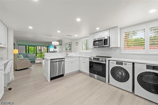 671 E Gulf DR 3A1, Sanibel, FL 33957
