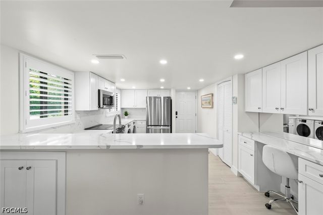 671 E Gulf DR 3A1, Sanibel, FL 33957