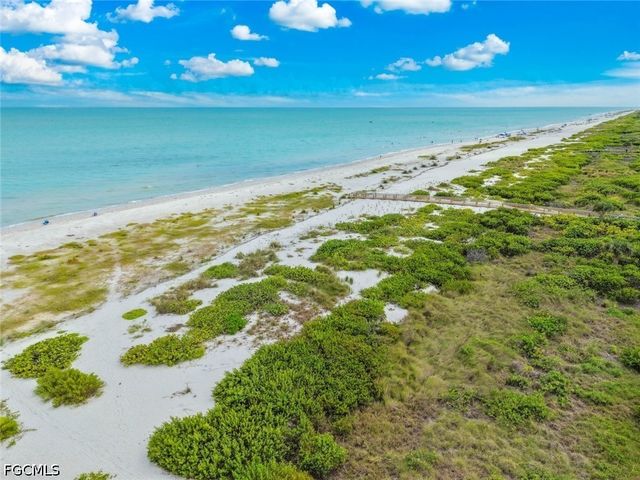 671 E Gulf DR 3A1, Sanibel, FL 33957