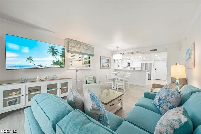 671 E Gulf DR 3A1, Sanibel, FL 33957
