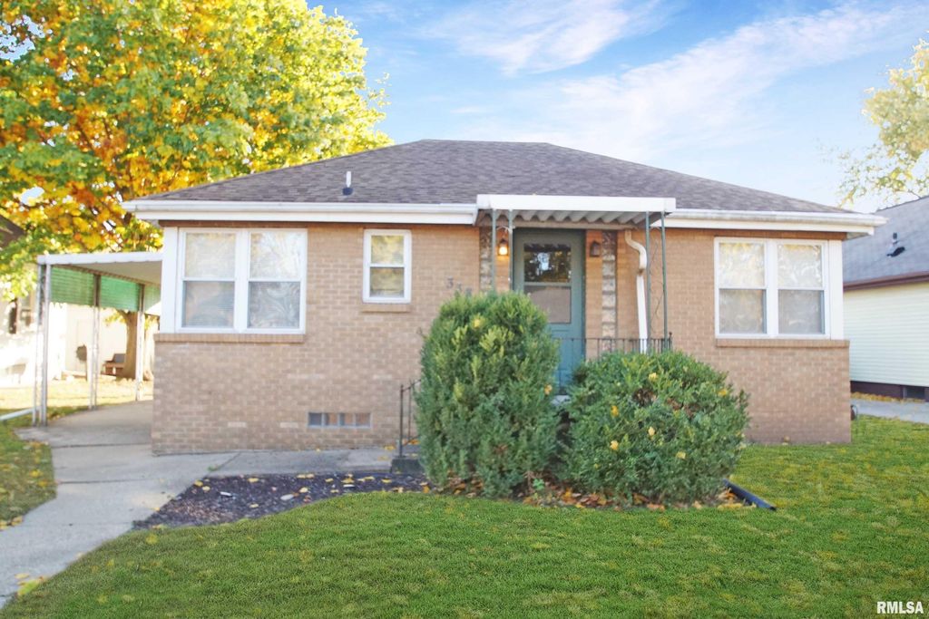 338 AMANDA Street, Pekin, IL 61554