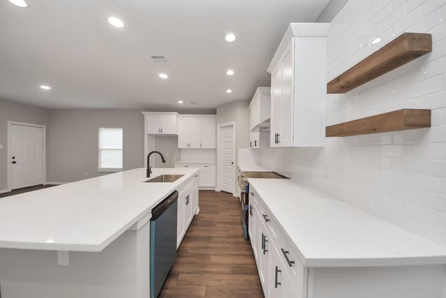 8029 Ritz Street, Houston, TX 77028