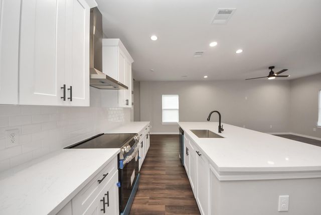 8029 Ritz Street, Houston, TX 77028