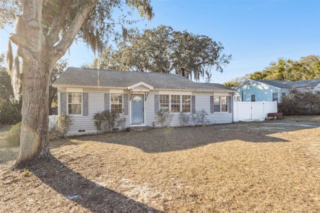 38 E MORNINGVIEW DRIVE, Eustis, FL 32726