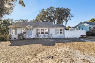 38 E MORNINGVIEW DRIVE, Eustis, FL 32726