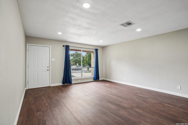 11935 Briarpath St, San Antonio, TX 78249