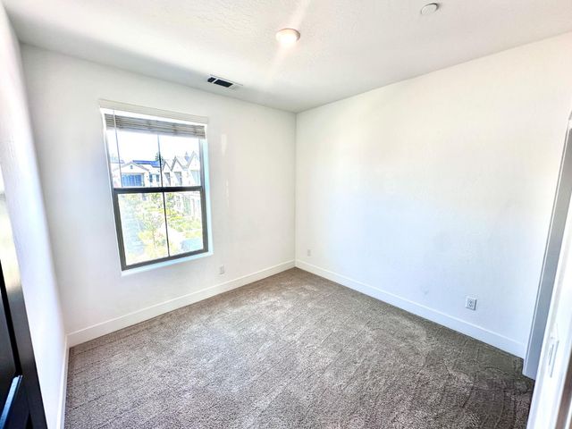478 Mahogany Lane, Clovis, CA 93611