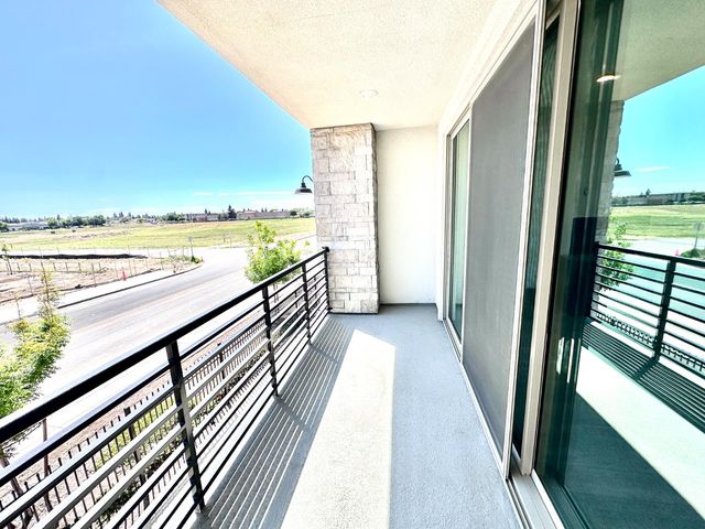478 Mahogany Lane, Clovis, CA 93611
