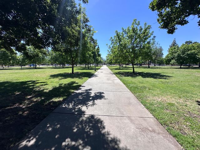 478 Mahogany Lane, Clovis, CA 93611