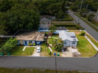 440 NW 93rd St 440, Miami, FL 33150