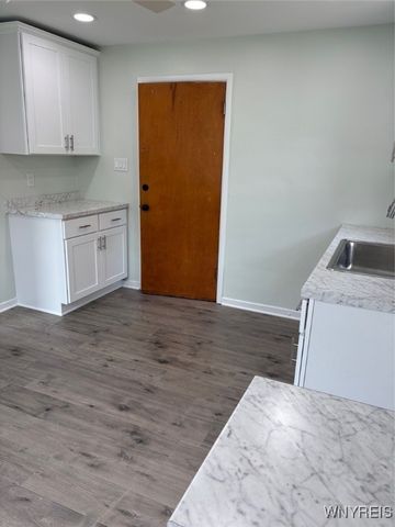 482 Ridge Street, Lewiston, NY 14092