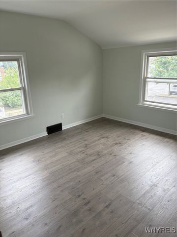 482 Ridge Street, Lewiston, NY 14092