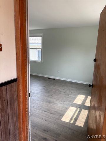 482 Ridge Street, Lewiston, NY 14092