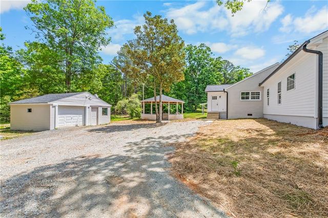 9272 US Highway 64, Trinity, NC 27370