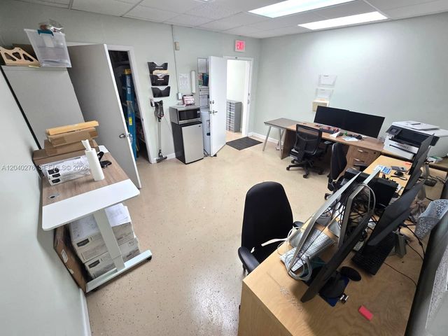3660 NW 126th Avenue 7, Coral Springs, FL 33065